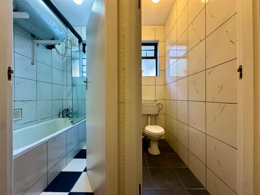 2 Bedroom Property for Sale in Muizenberg Western Cape